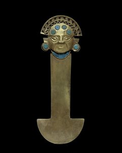 Tumi Knife, 800-1375 AD (hamrat, jagat & filigrerad guld med turkos inlägg)