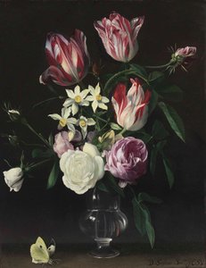 Rosor, tulpaner och narcisser i en glasvas, med en fjäril, på en avsats av Daniel Seghers