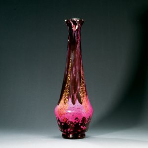 Hög vas, ca 1920 (glas) av Daum Freres