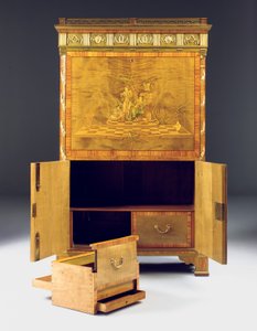 Neoclassic secretaire a batattant, ca 1775 (ormolu monterad platan, idegran idegran, betsad tulpanved och intarsia) se även 491918-19)