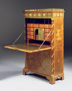 Neoclassic secretaire a batattant, c.1775 (ormolu-monterad platan, idegran, betsad tulpanved och intarsia) se även 491918-20)