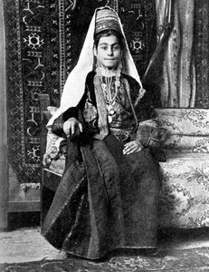 Kristen kvinna i bröllopsklänning, Palestina, 1936.