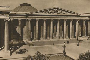 Colonnaded front of British Museum på platsen för Old Montague House, c1935. av Donald McLeish