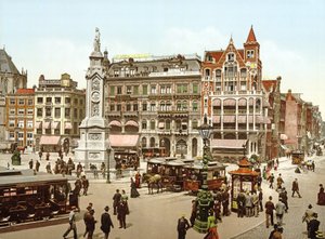 Utsikt över Dam-torget i Amsterdam, 1890-1900