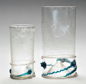 Två Façon-de-Venise glas "Comet" bägare (glas) av Dutch School