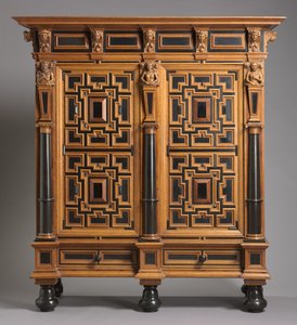 Garderob (Kast), tillverkad i Holland, ca 1625-1650 (ek med ebenholts- och rosenträfanér) av Dutch School