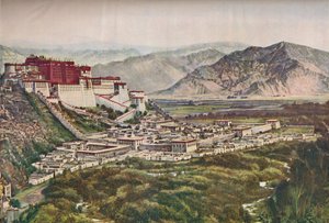Frowning Cliffs of Lihasas Red-Walled Palace perfekt beläget på sin kulle, c1935 av ENA