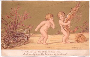Ett viktorianskt gratulationskort med två vattenbebisar vid ett rep, med en snigel och korall på havsbotten, allt mot en guldbakgrund, av Gertude Thompson, c.1895 (färg litho)