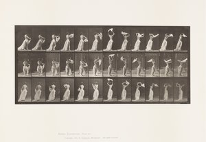 Tallrik 421. Toalett; Kasta näsduk runt axlarna av Eadweard Muybridge