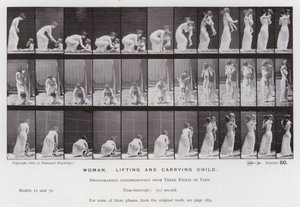 Den mänskliga figuren i rörelse: Kvinna, lyftande och bärande barn (s/v foto) av Eadweard Muybridge