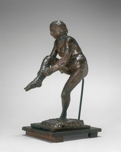 Dansare som tar på sig strumpan, 1890-talet 1911. av Edgar Degas