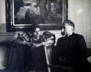 Porträtt av författaren Stephane Mallarme (1842-1898) och Paule Gobillard, brorsdotter av Berthe Morisot" Fotografi av Edgar Degas (1834-1917) 1896 sön. 0,29x0,37 m Paris, musee d