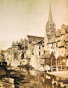Floden Odon och kyrktornet i Saint-Pierre de Caen, ca 1850-55 (foto)
