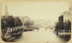 Utsikt över Zwanenburgwal i Amsterdam