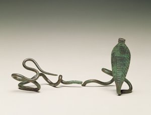 Trollstav i form av en uraeus, från Ramesseums grav 5, Thebe, Middle Kingdom, 1773-1650 f.Kr. (kopparlegering)