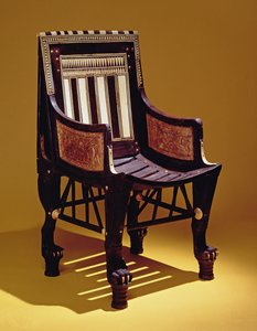Barnstol, från Tutankhamons grav, New Kingdom (trä med elfenbensintarsia)