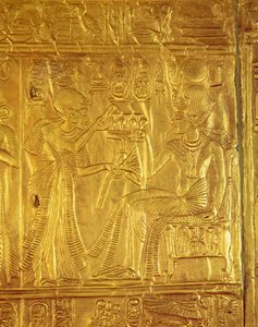 Detalj från den gyllene helgedomen, från Tutankhamons grav (ca 1370-1352 f.Kr.) Nya kungariket (trä överdraget med gesso täckt med guldplåt)
