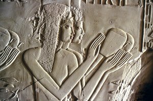 Egyptisk antikvitet: unga flickor ger offer. Kheruefs grav (TT 192) (18:e dynastin av Egyptian 18th Dynasty