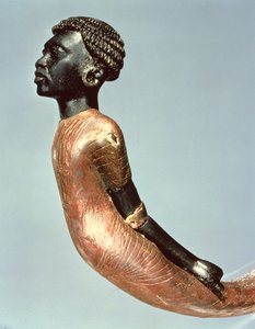 Figur av en afrikansk man från slutet av en ceremoniell käpp, från Tutankhamons grav (ca 1370-52 f.Kr.) Nya kungariket (trä och ebenholts) (se även 149479)