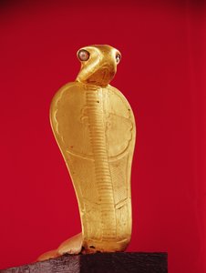 Figur av kobran Netjer-Ankh, från Tutankhamons grav (ca 1370-1352 f.Kr.) Nya kungariket (förgyllt trä)