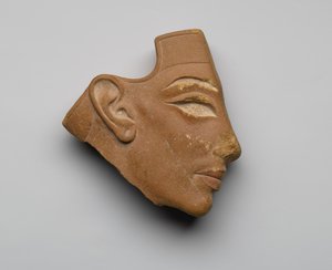 Inläggsprofilhuvud, från Tell el-Amarna, New Kingdom, ca 1353-36 f.Kr. (röd kvartsit)
