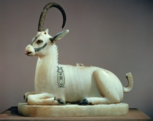 Lock till en unguent burk i form av en stenbock, från Tutankhamons grav (ca 1370-52 f.Kr.) Nya kungariket (målad alabaster)