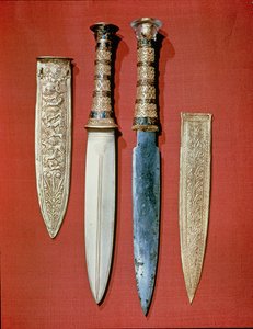 Kungarnas två dolkar, från Tutankhamons grav (ca 1370-52 f.Kr.) Nya kungariket (guld & järn)