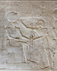 Basrelief, tempel av Seti I, Abydos, Egypten av Egyptian 19th Dynasty