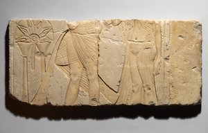 Relief som visar en offerscen, från Tell el-Amarna, New Kingdom, ca 1353-1336 f.Kr. (kalksten) av Egyptian 19th Dynasty