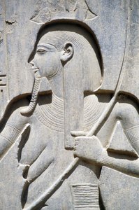 Relief från basen av statyn av Ramses II, Ramses II:s hov, Amuntemplet, Luxor, antika Thebe (UNESCO:s världsarvslista av Egyptian 19th Dynasty