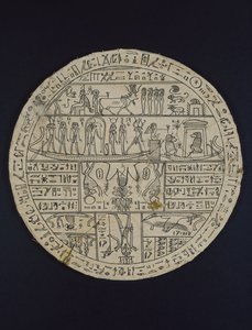 Amuletisk disk (hypocephalus) gjord för Tasheritenkhonsu, c.664-525 f.Kr. (linne och gips)