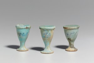 Tre bägare, 664-30 f.Kr., sen - ptolemaisk period av Egyptian 26th Dynasty