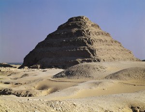 Steppyramid av kung Djoser (c.2667-2648 f.Kr.) Gamla kungariket