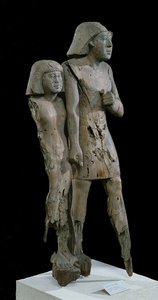 Anonymt par känt som Memphis-paret, Old Kingdom (akaciaträ) (se även 105656)