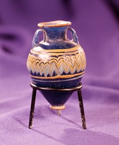 Amfora, 3:e-4:e århundradet f.Kr. (glas) av Egyptian Egyptian