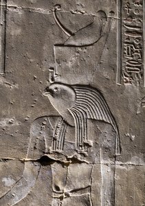 Horus med den förstörda kronan, Horustemplet i Edfu av Egyptian Egyptian