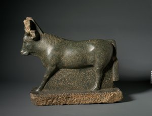 Apis Bull, 400-100 f.Kr. (serpentinit) av Egyptian Ptolemaic Period