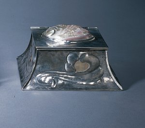 Bläckhus (försilvrad koppar & pärlemor) av Elizabeth Eaton Burton