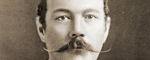 Porträtt av Sir Arthur Conan Doyle av Elliott and Fry Photography Studio