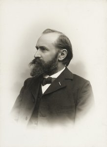 Porträtt av kompositören och organisten Otto Malling 1848-1915, ca. 1900. av Emil Hohlenberg