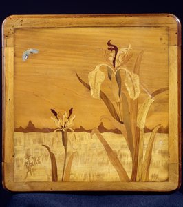 Bord i jugendstil, av Emile Galle (1846-1904), valnöt med fanerfinish och olika träslag, detalj, Frankrike, 1900-talet av Emile Galle