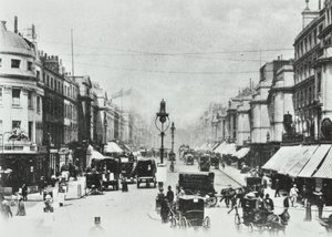 252-260 Regent Street, Westminster LB: tittar norrut till Oxford Circus, 1890 av English Photographer