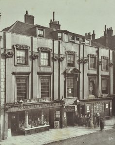 36-38 Aldersgate Street: Shaftesbury House, London, 1879 av English Photographer