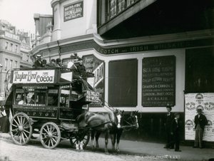 En London Omnibus av English Photographer