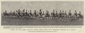 En trupp av andra dragonvakterna (Scots Greys) på en Field-Day som laddar i galopp av English Photographer