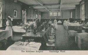 Cambridge Ward, Middlesex Hospital, London. Vykort skickat 16 augusti 1913. av English Photographer