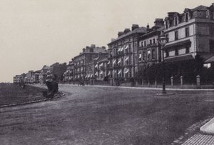 Clarence Parade, Southsea (s/v foto) av English Photographer