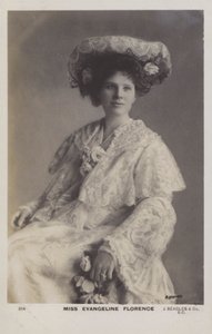 Evangeline Florence, amerikanskfödd brittisk sopran av English Photographer