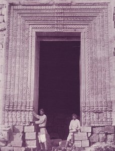 Gateway Black Pagoda, Kanarak av English Photographer
