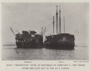 HMS Resistance, sänkt vid Holyhead den 9 februari, fartyget efter hennes sista dag i användning som mål av English Photographer